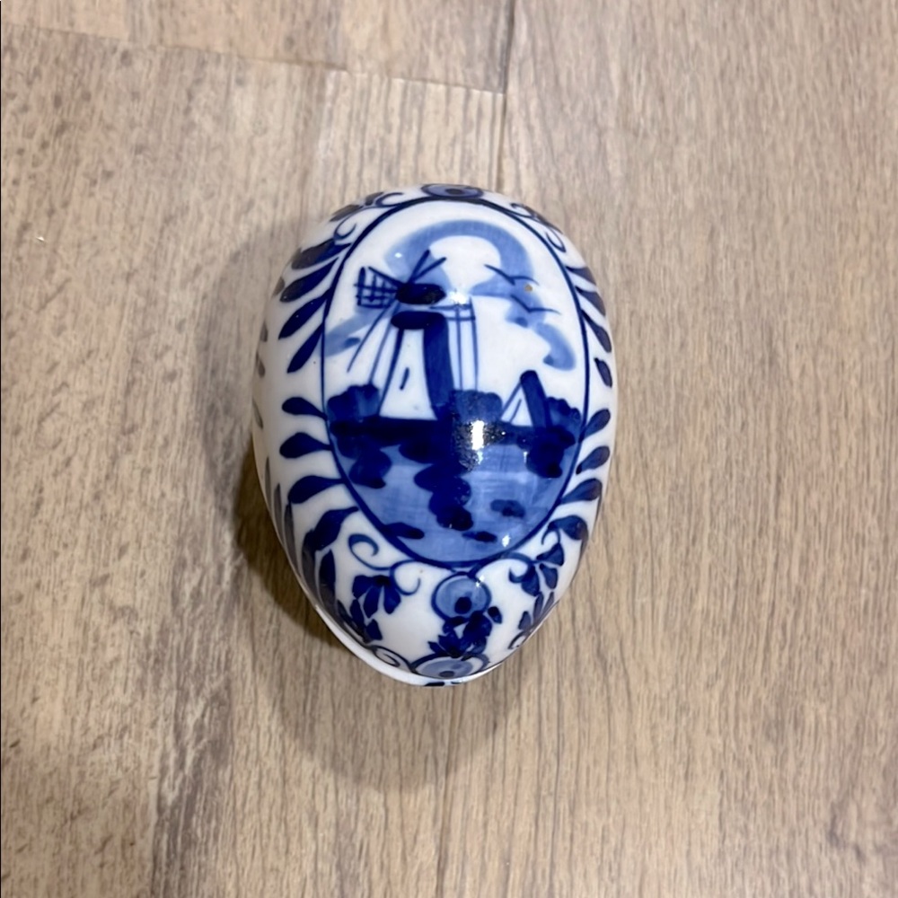 Vintage Delft Trinket Box